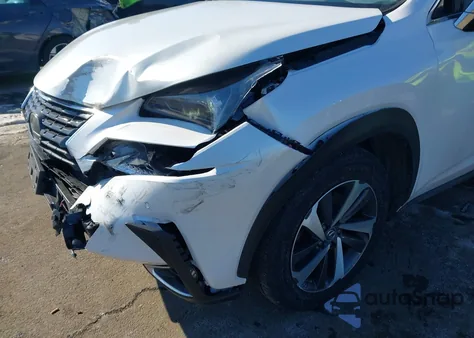2018 Lexus Nx 300 z USA, uszkodzony, nr VIN JTJBARBZ2J2162883